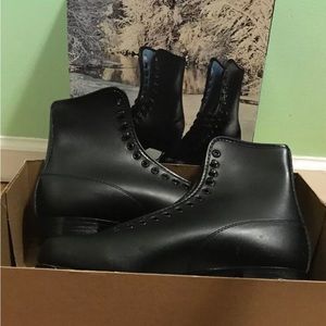 New Men's Size 9 AMERICAN ROCKET Figure Skates & Tempered Steel Blades USA Made